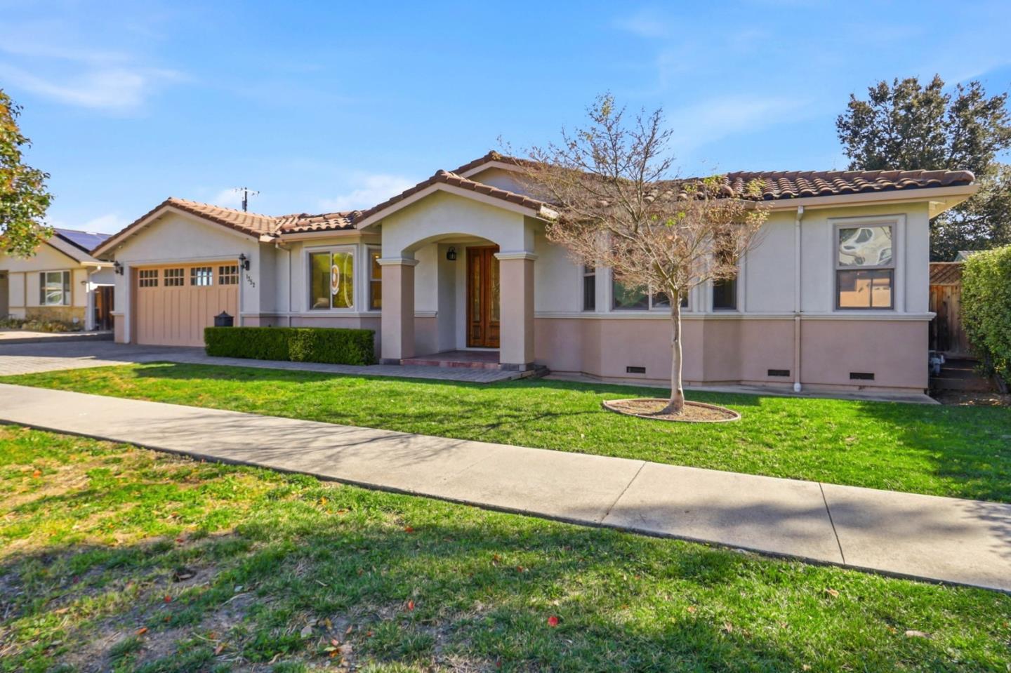 Detail Gallery Image 3 of 49 For 1352 S Stelling Rd, Cupertino,  CA 95014 - 4 Beds | 3/1 Baths