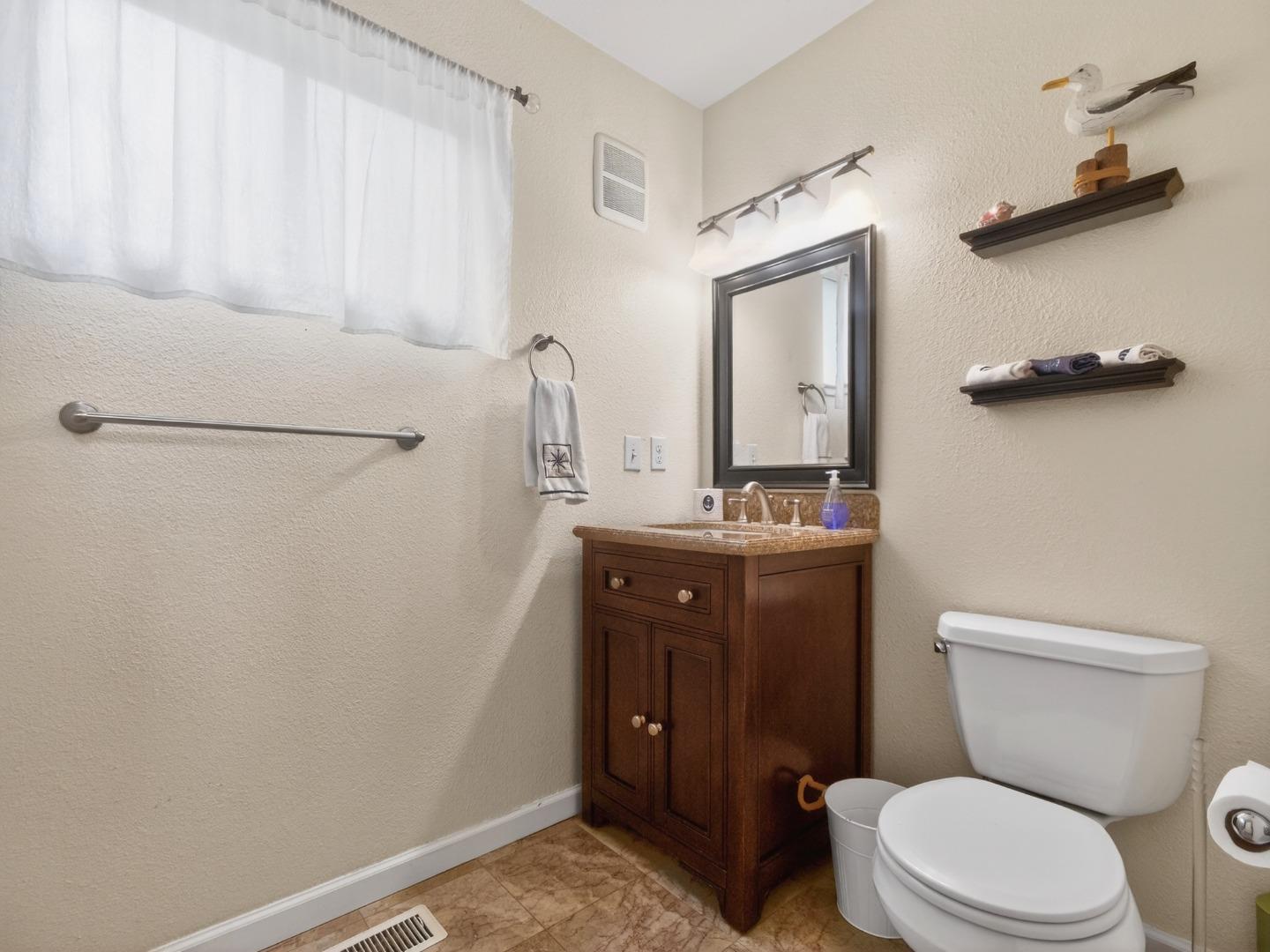Detail Gallery Image 35 of 57 For 888 Bonita Dr, Aptos,  CA 95003 - 3 Beds | 2 Baths
