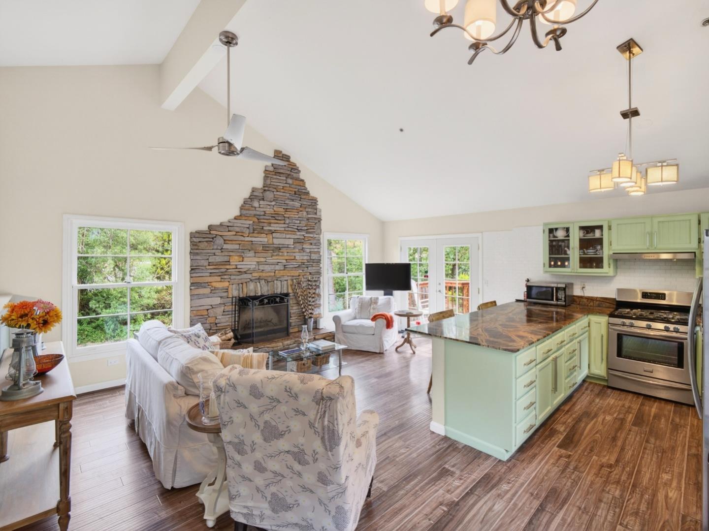 Detail Gallery Image 5 of 57 For 888 Bonita Dr, Aptos,  CA 95003 - 3 Beds | 2 Baths