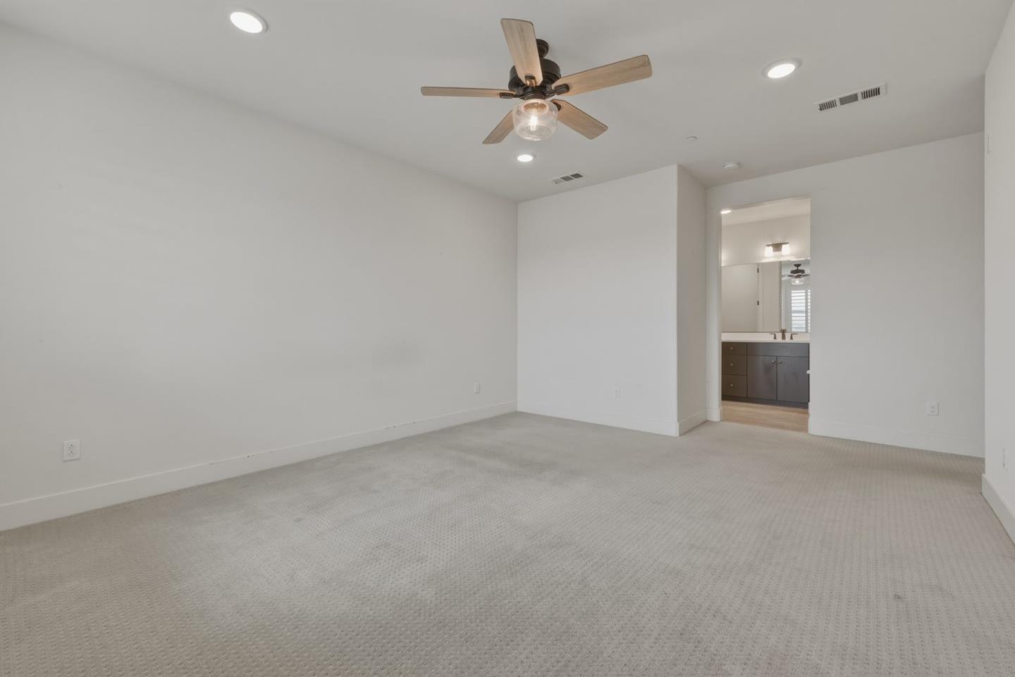 Detail Gallery Image 28 of 36 For 2737 5th St, Alameda,  CA 94501 - 3 Beds | 3/1 Baths