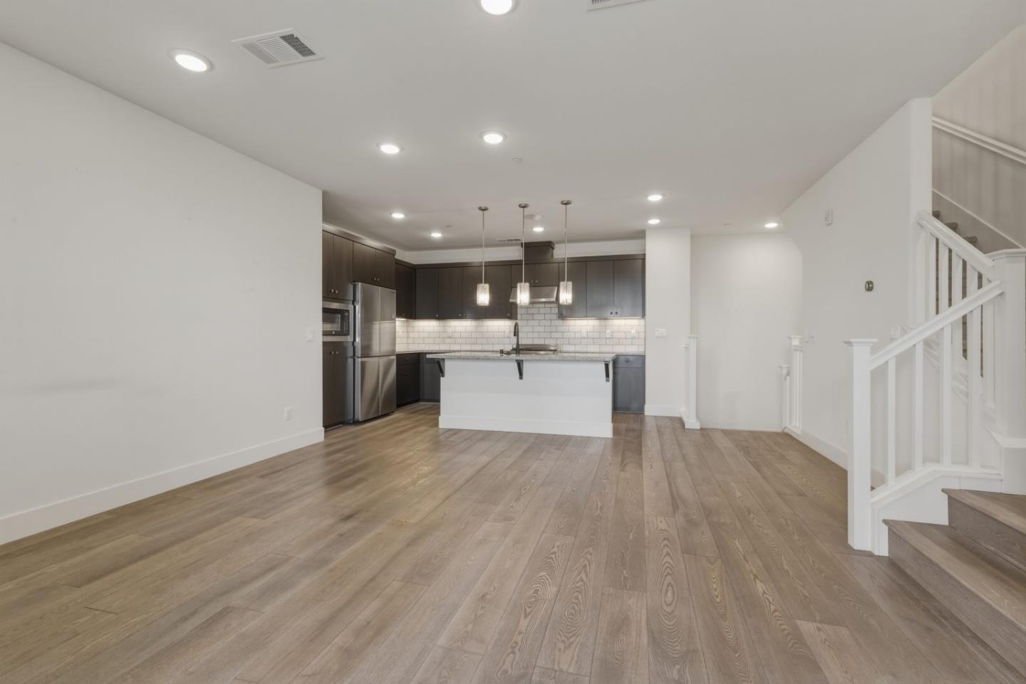 2737 5th Street, Alameda, CA, 94501