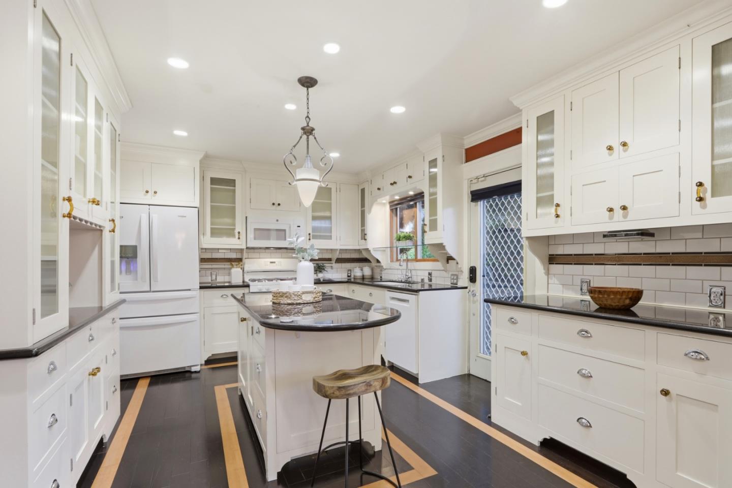 Detail Gallery Image 21 of 85 For 357 S 16th St, San Jose,  CA 95112 - – Beds | – Baths