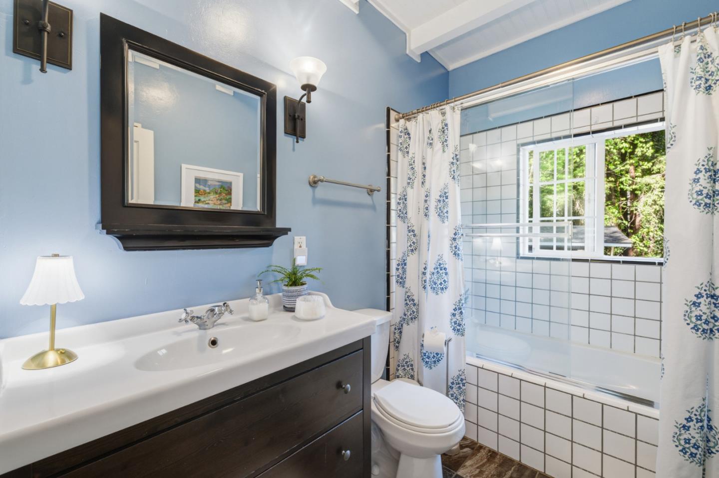 Detail Gallery Image 16 of 52 For 11931 Highway 9, Boulder Creek,  CA 95006 - 2 Beds | 1 Baths