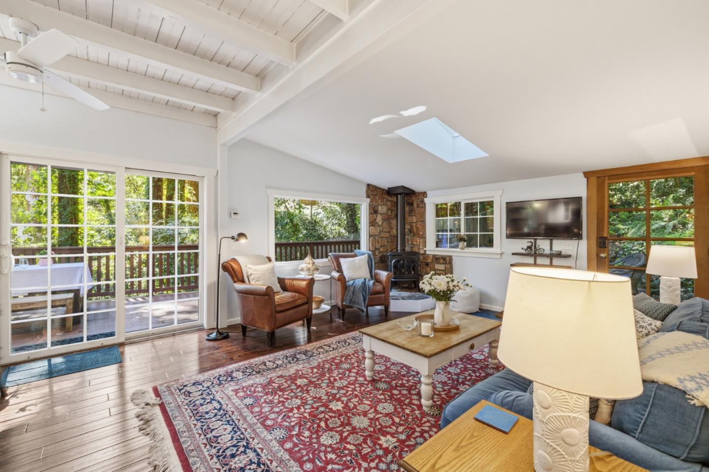 Detail Gallery Image 7 of 52 For 11931 Highway 9, Boulder Creek,  CA 95006 - 2 Beds | 1 Baths