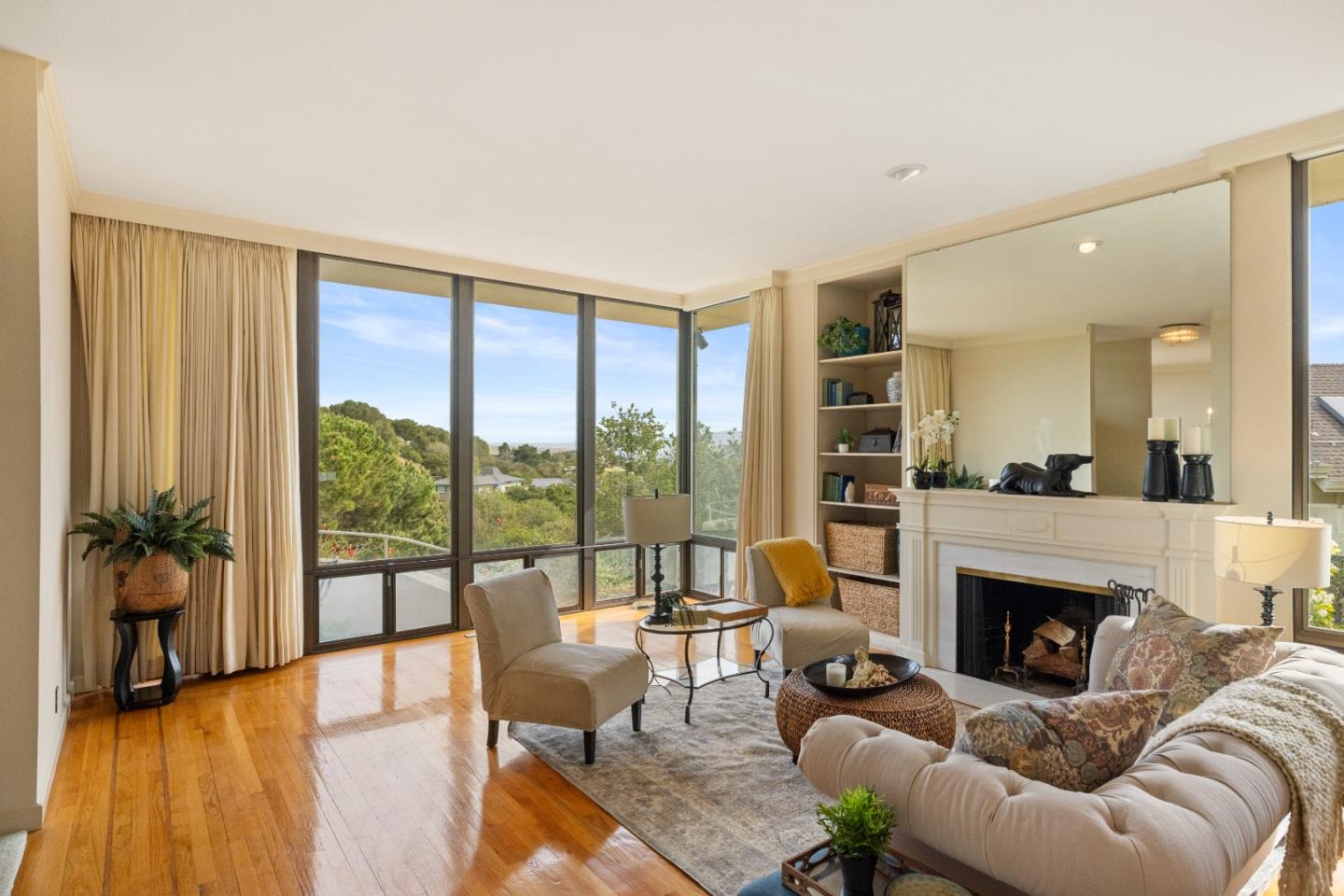 Detail Gallery Image 11 of 53 For 13538 Paseo Terrano, Corral De Tierra,  CA 93908 - 3 Beds | 3 Baths