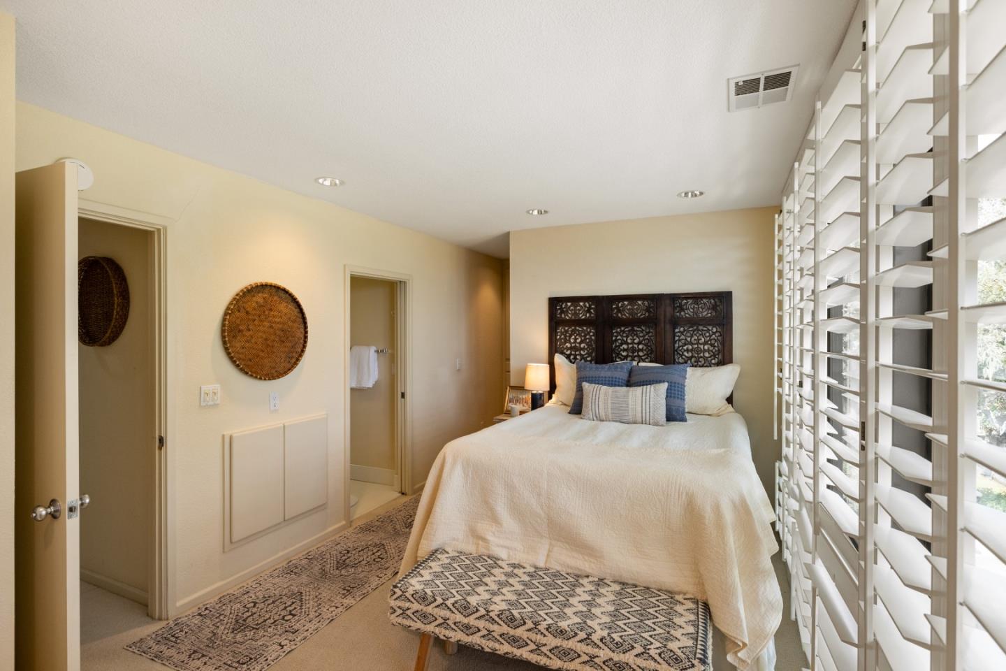 Detail Gallery Image 25 of 53 For 13538 Paseo Terrano, Corral De Tierra,  CA 93908 - 3 Beds | 3 Baths