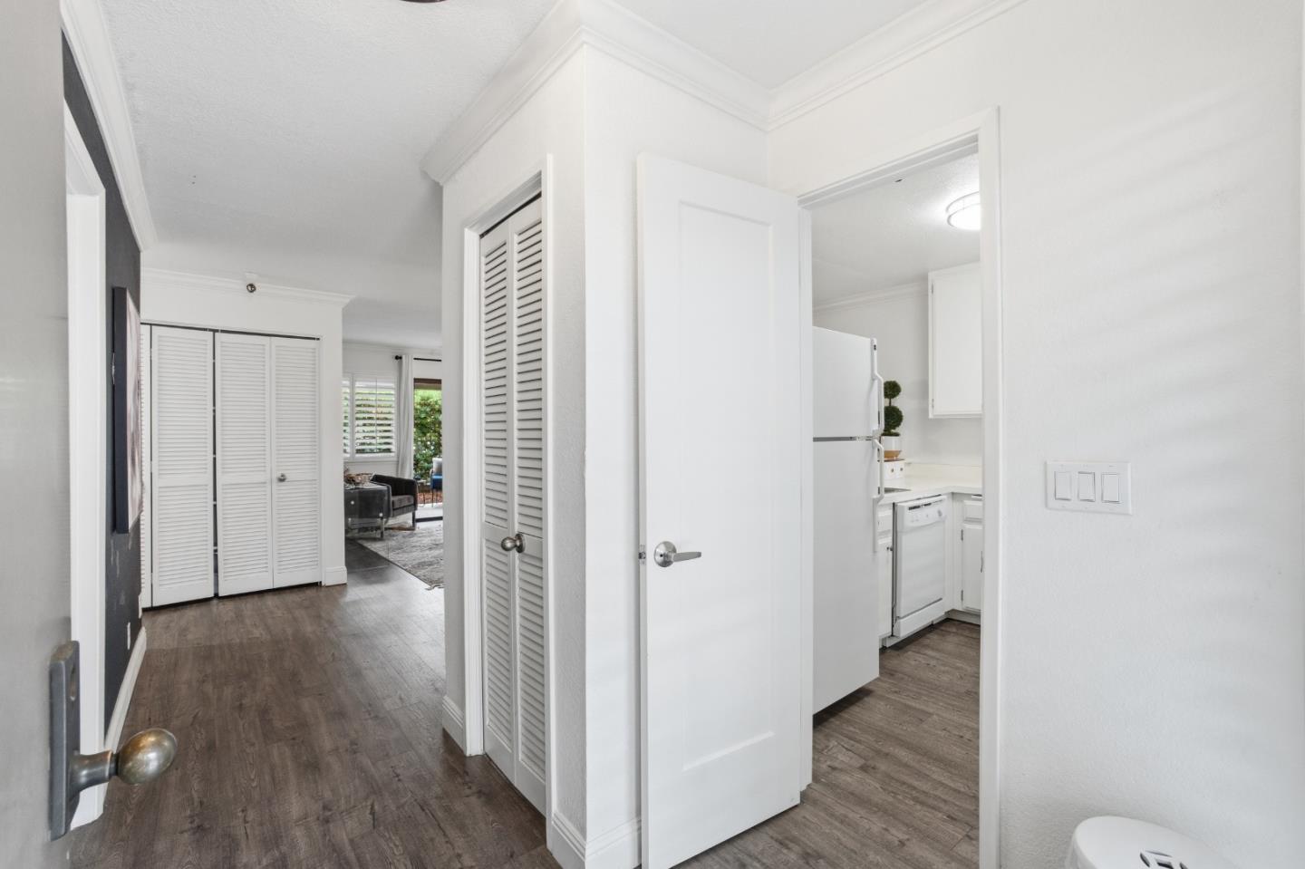 Detail Gallery Image 7 of 48 For 449 Alberto Way #C134,  Los Gatos,  CA 95032 - 2 Beds | 1 Baths