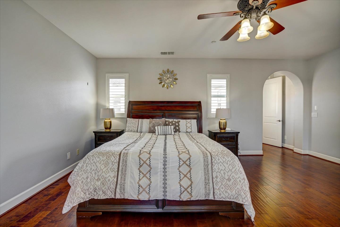 Detail Gallery Image 19 of 36 For 233 Snowdrop Ct, San Ramon,  CA 94582 - 5 Beds | 5/1 Baths