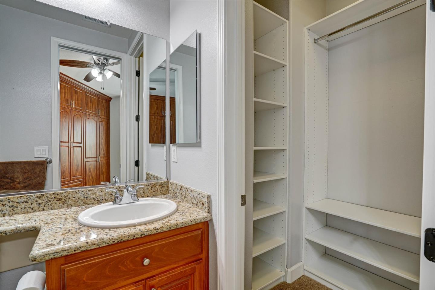 Detail Gallery Image 31 of 36 For 233 Snowdrop Ct, San Ramon,  CA 94582 - 5 Beds | 5/1 Baths