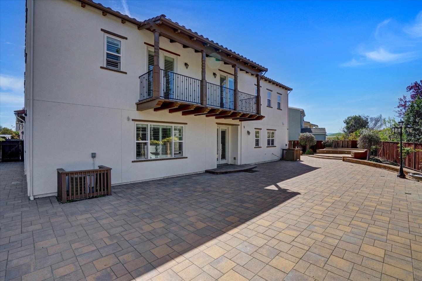 Detail Gallery Image 34 of 36 For 233 Snowdrop Ct, San Ramon,  CA 94582 - 5 Beds | 5/1 Baths