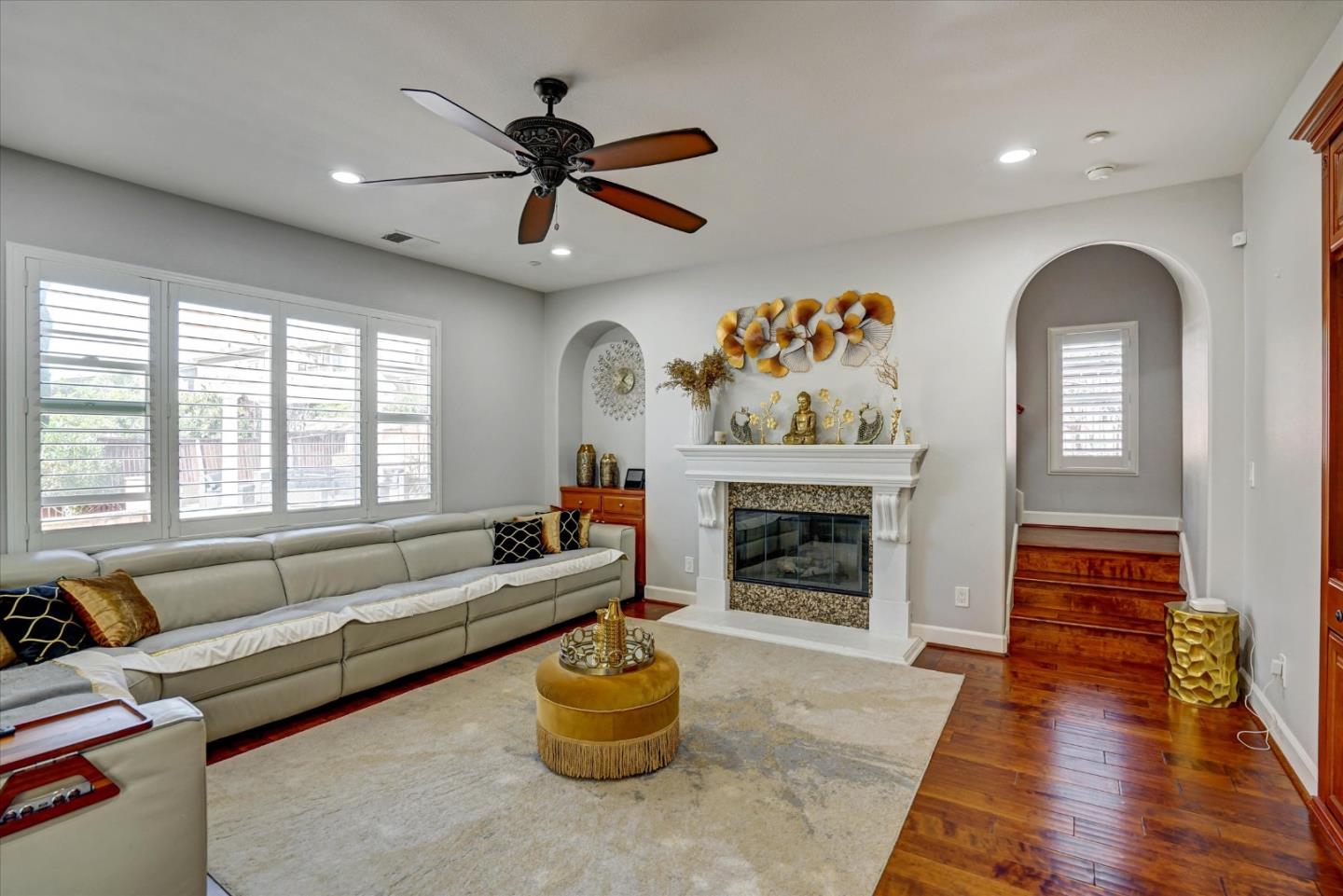 Detail Gallery Image 6 of 36 For 233 Snowdrop Ct, San Ramon,  CA 94582 - 5 Beds | 5/1 Baths