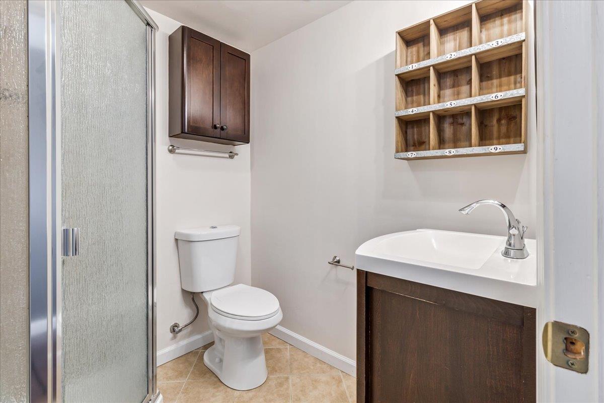 Detail Gallery Image 18 of 21 For 570 Casanova Ave, Monterey,  CA 93940 - 2 Beds | 2 Baths