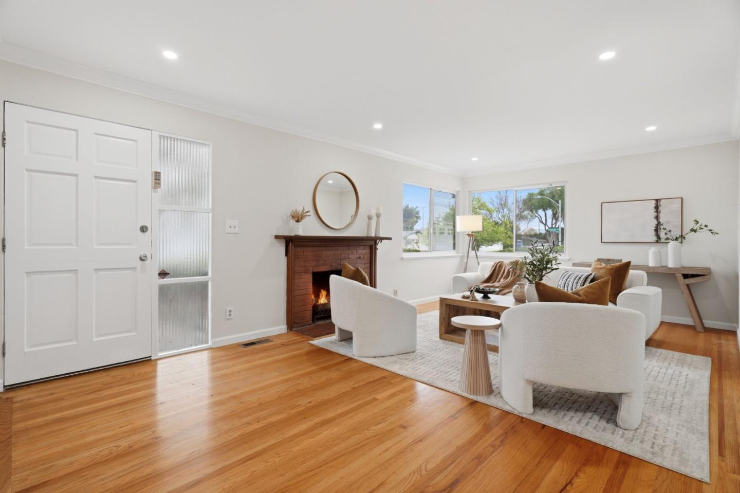 Detail Gallery Image 5 of 58 For 3240 Santa Maria Ave, Santa Clara,  CA 95051 - 3 Beds | 2 Baths