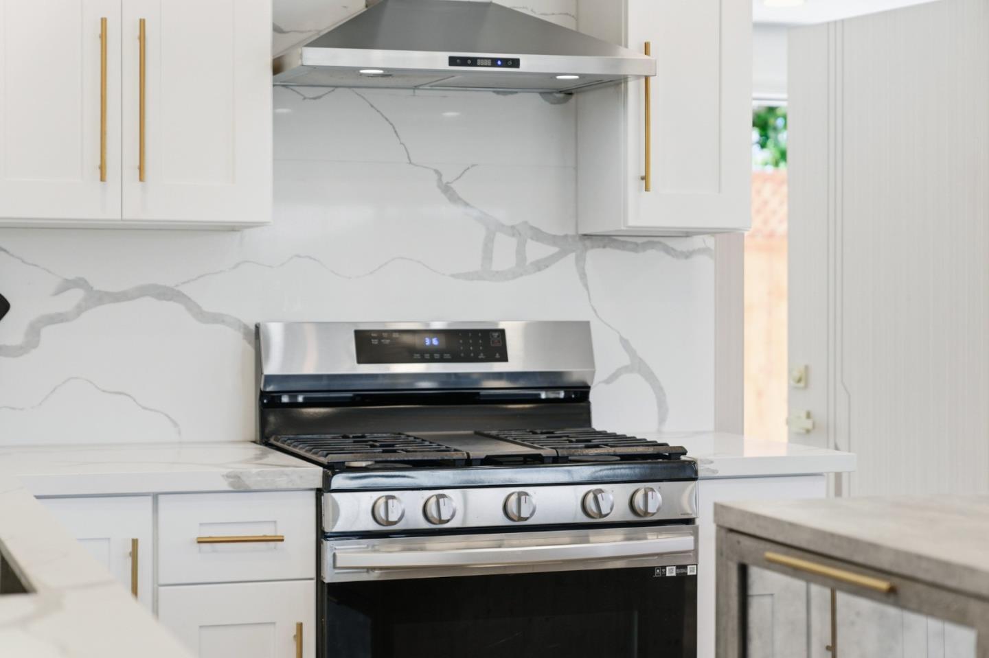 Detail Gallery Image 15 of 56 For 1257 Laurel Ave, East Palo Alto,  CA 94303 - 3 Beds | 1 Baths