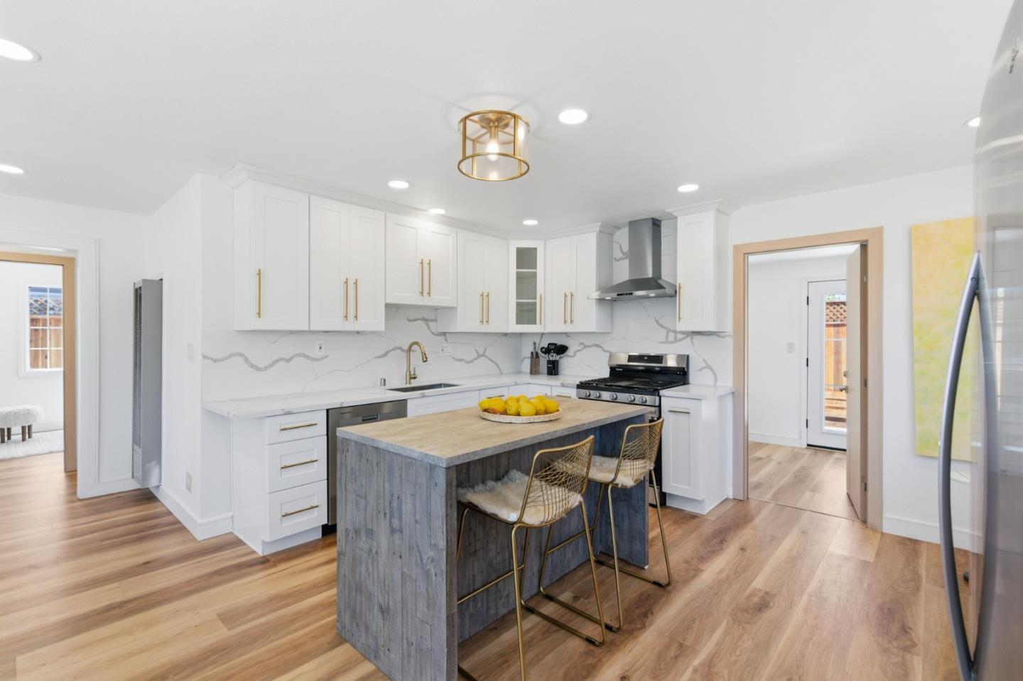 Detail Gallery Image 17 of 56 For 1257 Laurel Ave, East Palo Alto,  CA 94303 - 3 Beds | 1 Baths