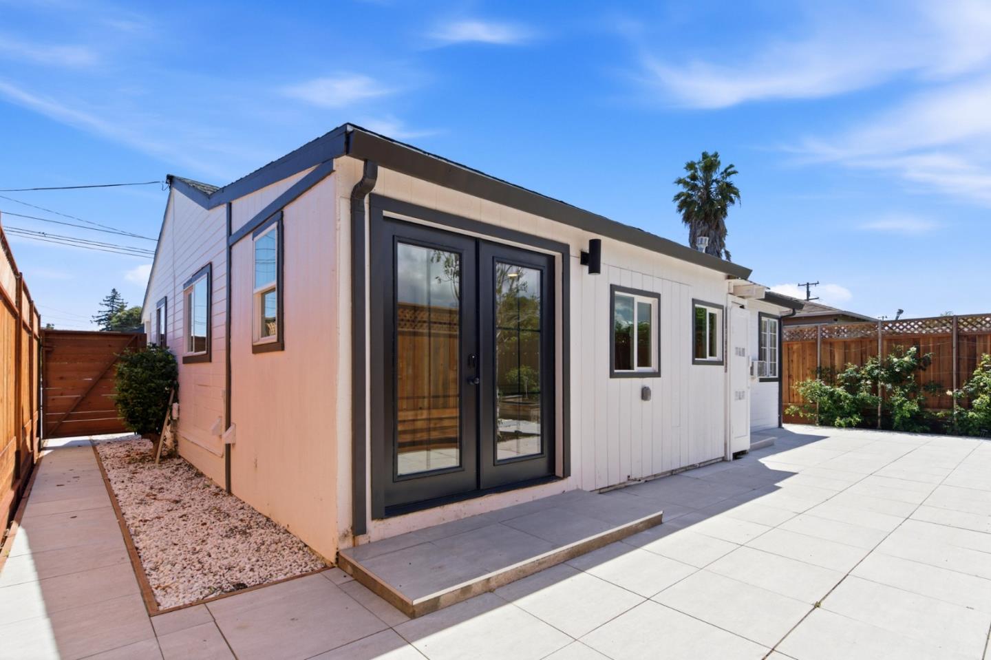 Detail Gallery Image 39 of 56 For 1257 Laurel Ave, East Palo Alto,  CA 94303 - 3 Beds | 1 Baths