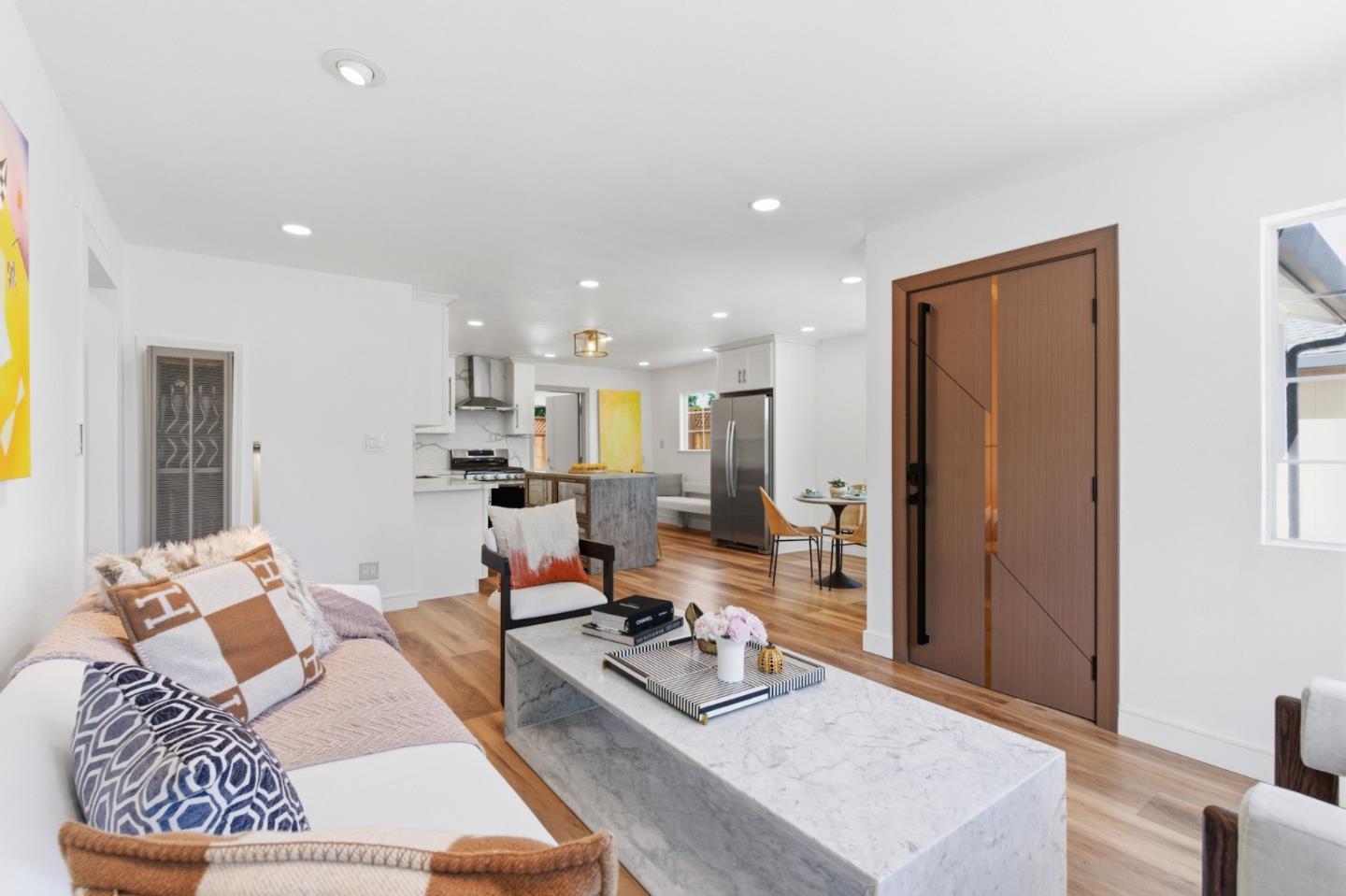 Detail Gallery Image 4 of 56 For 1257 Laurel Ave, East Palo Alto,  CA 94303 - 3 Beds | 1 Baths