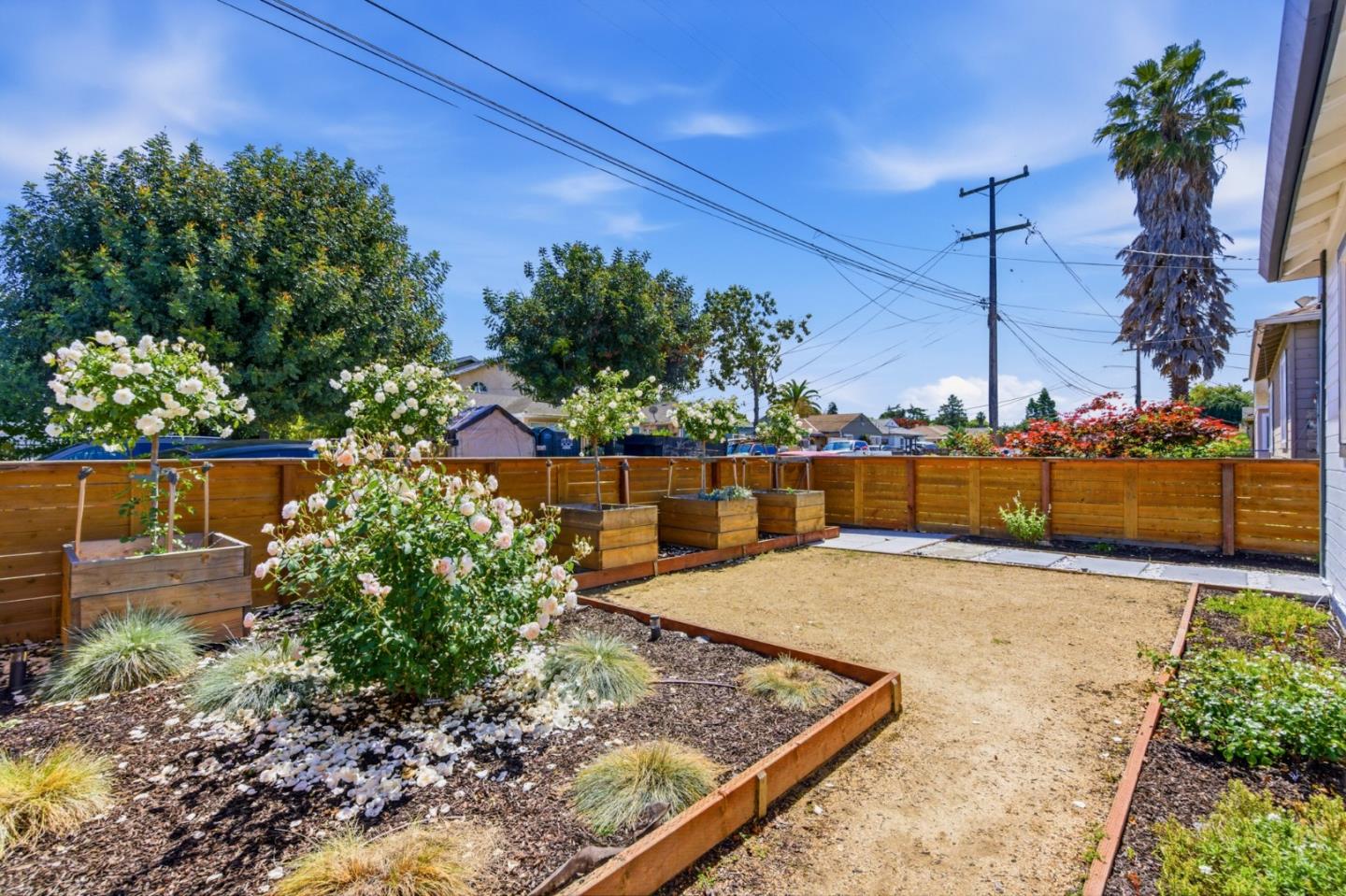 Detail Gallery Image 52 of 56 For 1257 Laurel Ave, East Palo Alto,  CA 94303 - 3 Beds | 1 Baths