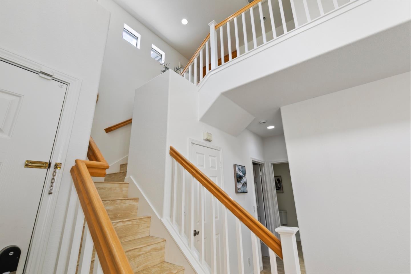 Detail Gallery Image 16 of 32 For 1986 Wayne Cir, San Jose,  CA 95131 - 3 Beds | 2/1 Baths