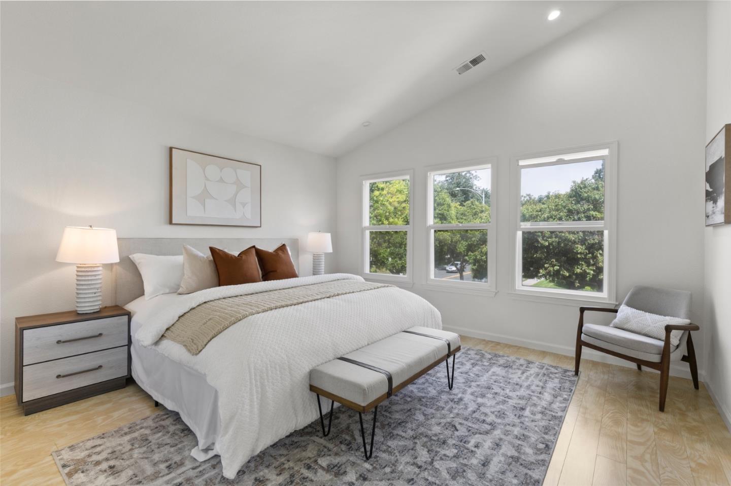 Detail Gallery Image 17 of 32 For 1986 Wayne Cir, San Jose,  CA 95131 - 3 Beds | 2/1 Baths