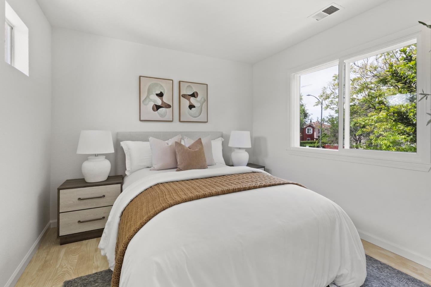 Detail Gallery Image 23 of 32 For 1986 Wayne Cir, San Jose,  CA 95131 - 3 Beds | 2/1 Baths