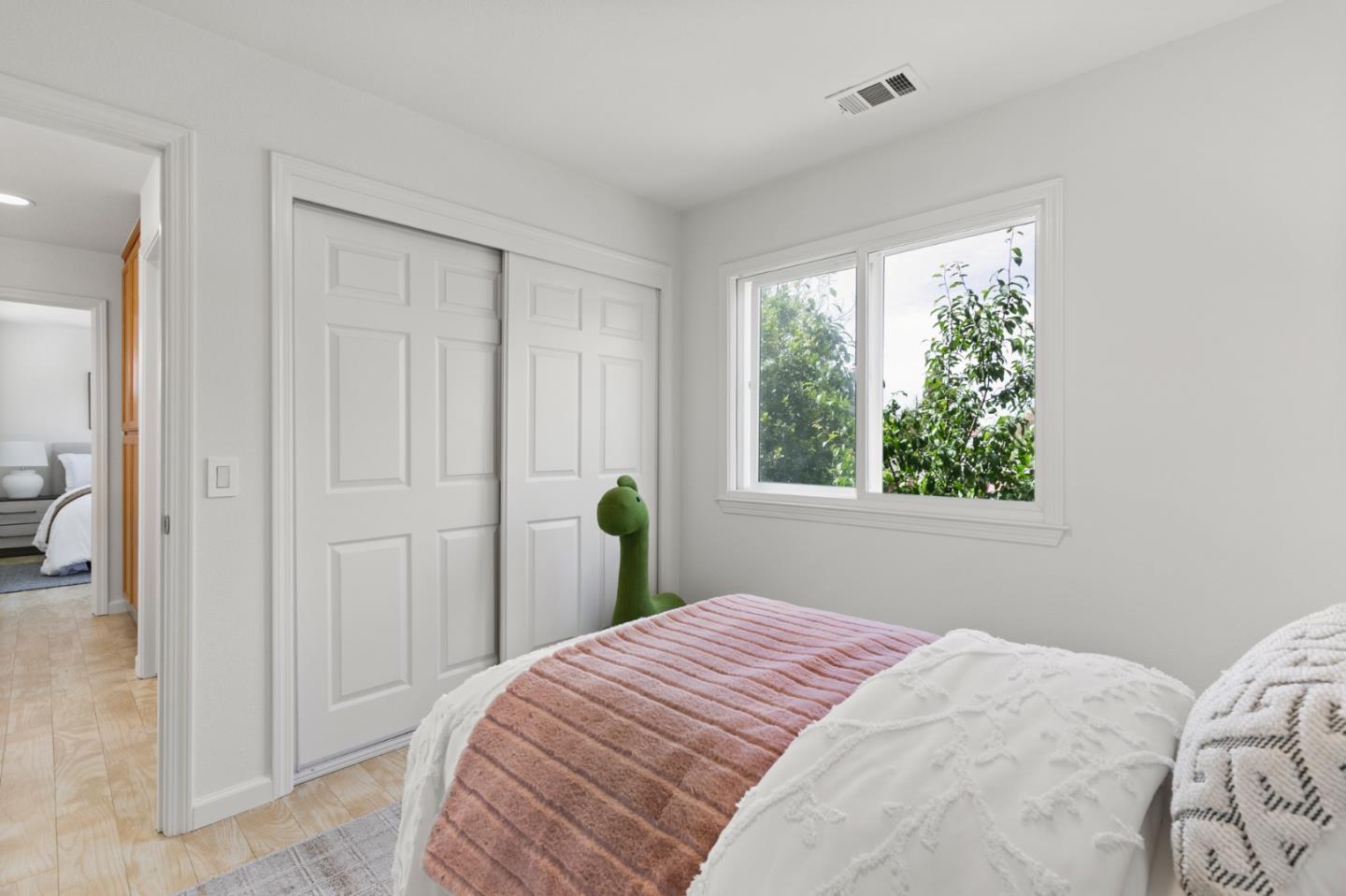 Detail Gallery Image 26 of 32 For 1986 Wayne Cir, San Jose,  CA 95131 - 3 Beds | 2/1 Baths