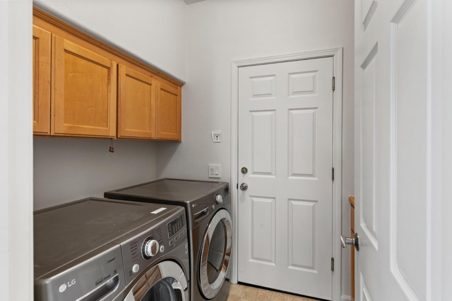 Detail Gallery Image 31 of 32 For 1986 Wayne Cir, San Jose,  CA 95131 - 3 Beds | 2/1 Baths