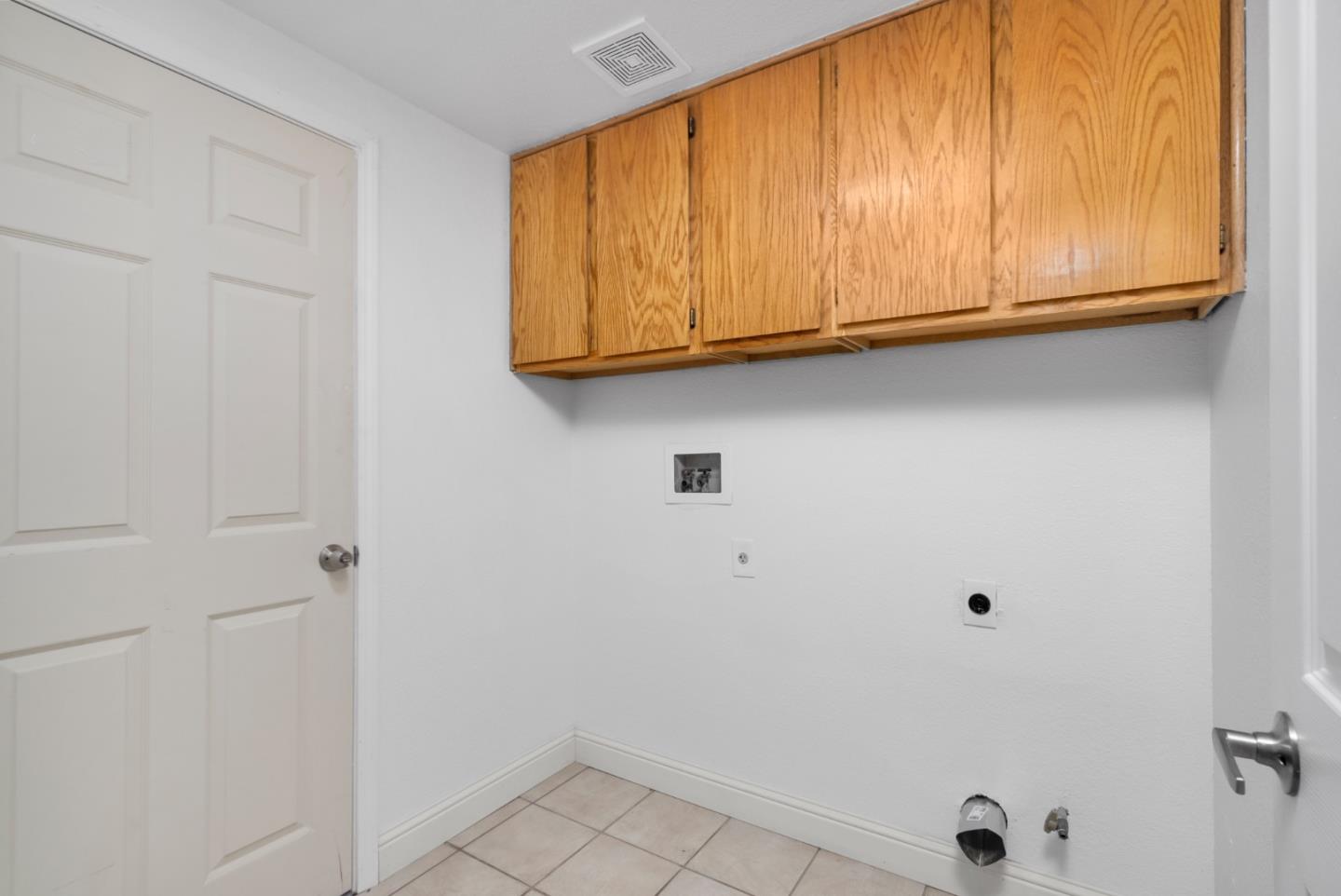 Detail Gallery Image 25 of 32 For 330 Carousel Dr, Vallejo,  CA 94589 - 4 Beds | 2/1 Baths