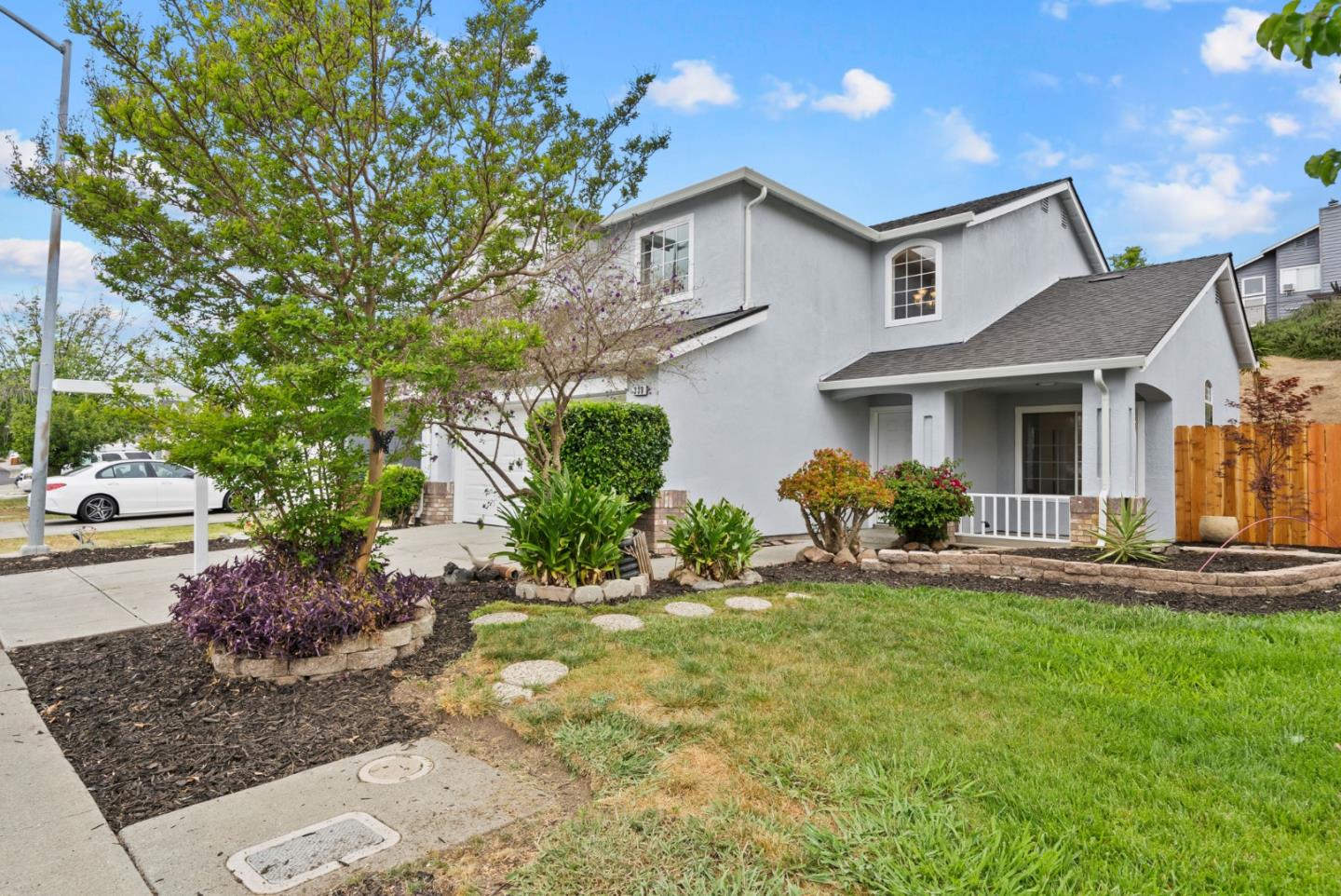 Detail Gallery Image 3 of 32 For 330 Carousel Dr, Vallejo,  CA 94589 - 4 Beds | 2/1 Baths