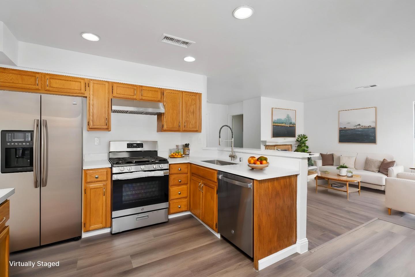 Detail Gallery Image 7 of 32 For 330 Carousel Dr, Vallejo,  CA 94589 - 4 Beds | 2/1 Baths