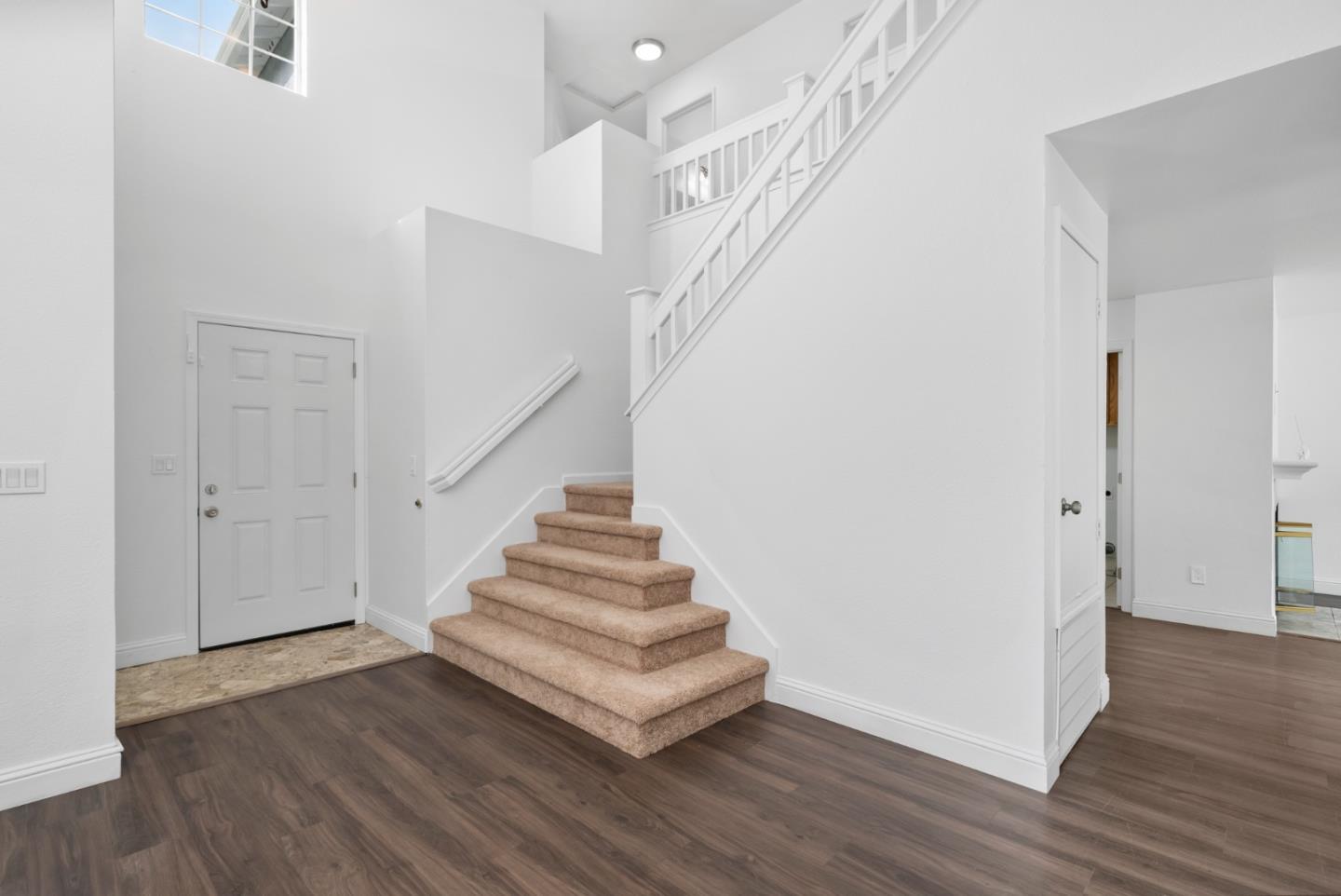 Detail Gallery Image 9 of 32 For 330 Carousel Dr, Vallejo,  CA 94589 - 4 Beds | 2/1 Baths