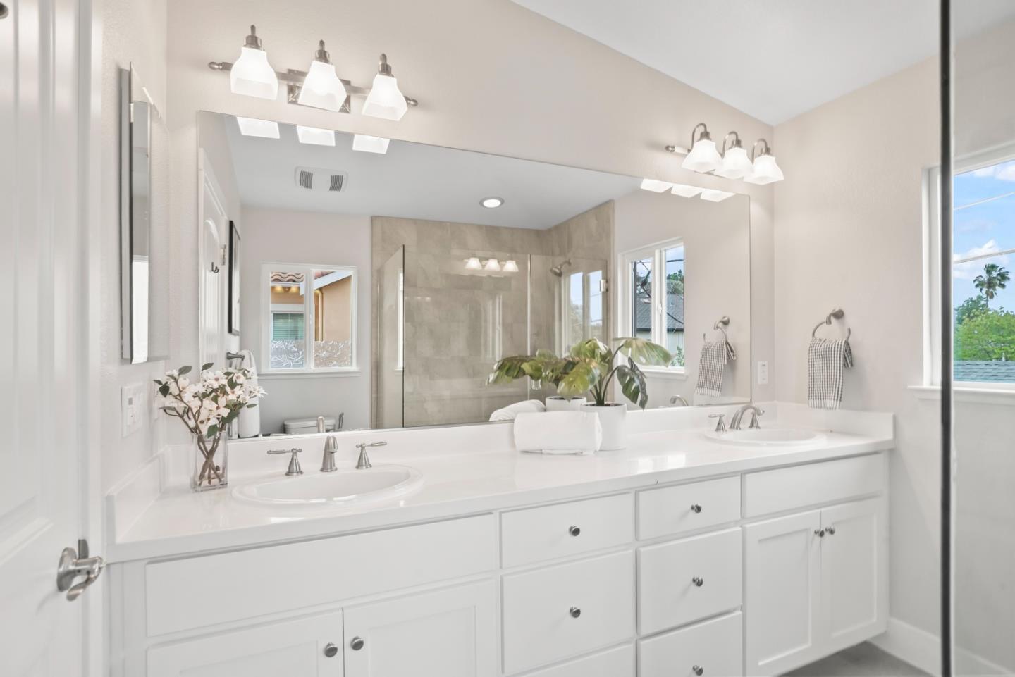 Detail Gallery Image 21 of 30 For 3010 Miles Dr, Santa Clara,  CA 95051 - 3 Beds | 2/1 Baths