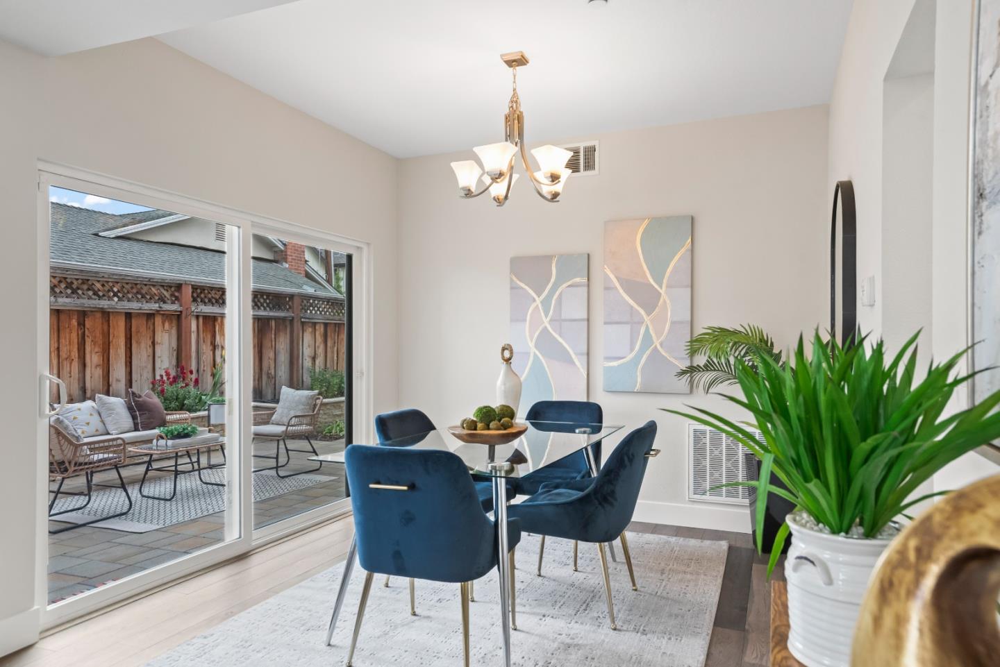 Detail Gallery Image 6 of 30 For 3010 Miles Dr, Santa Clara,  CA 95051 - 3 Beds | 2/1 Baths