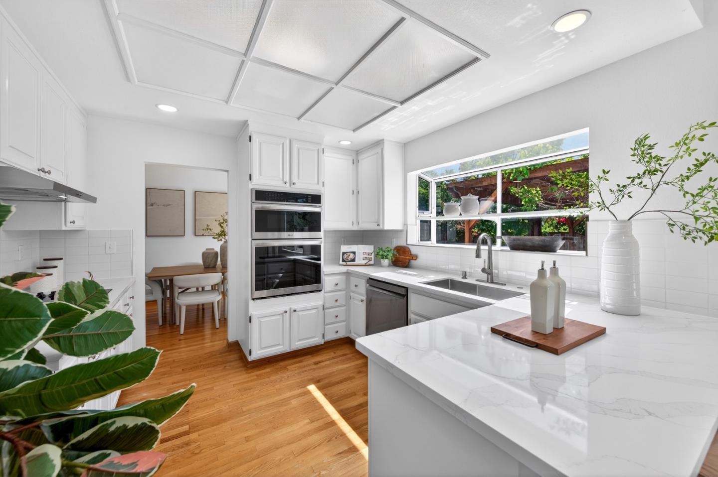 Detail Gallery Image 10 of 62 For 3220 Heritage Point Ct, San Jose,  CA 95148 - 5 Beds | 3 Baths