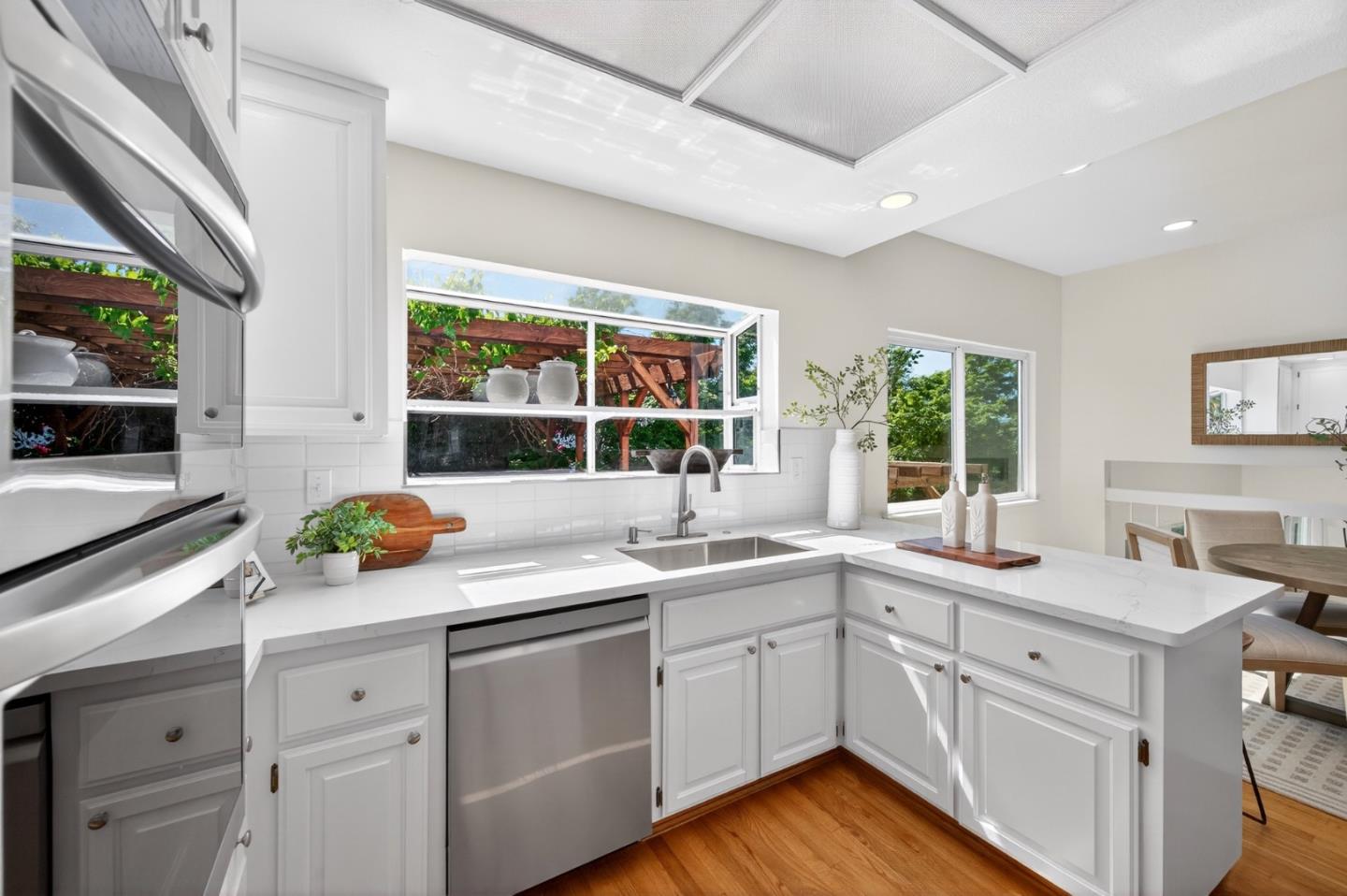 Detail Gallery Image 12 of 62 For 3220 Heritage Point Ct, San Jose,  CA 95148 - 5 Beds | 3 Baths