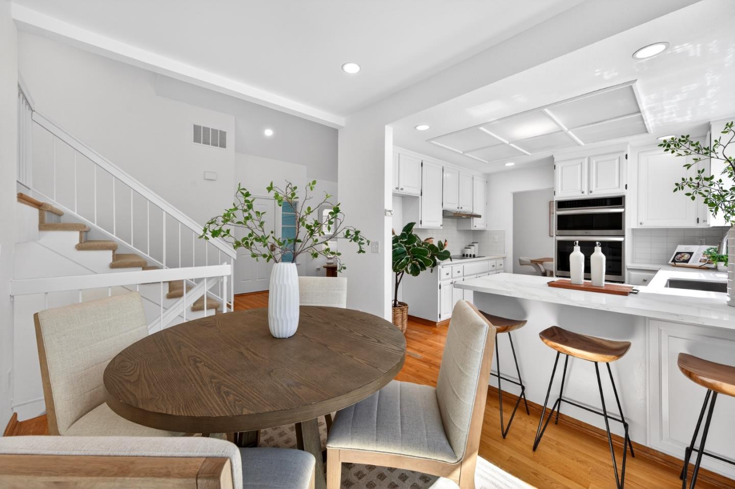 Detail Gallery Image 16 of 62 For 3220 Heritage Point Ct, San Jose,  CA 95148 - 5 Beds | 3 Baths