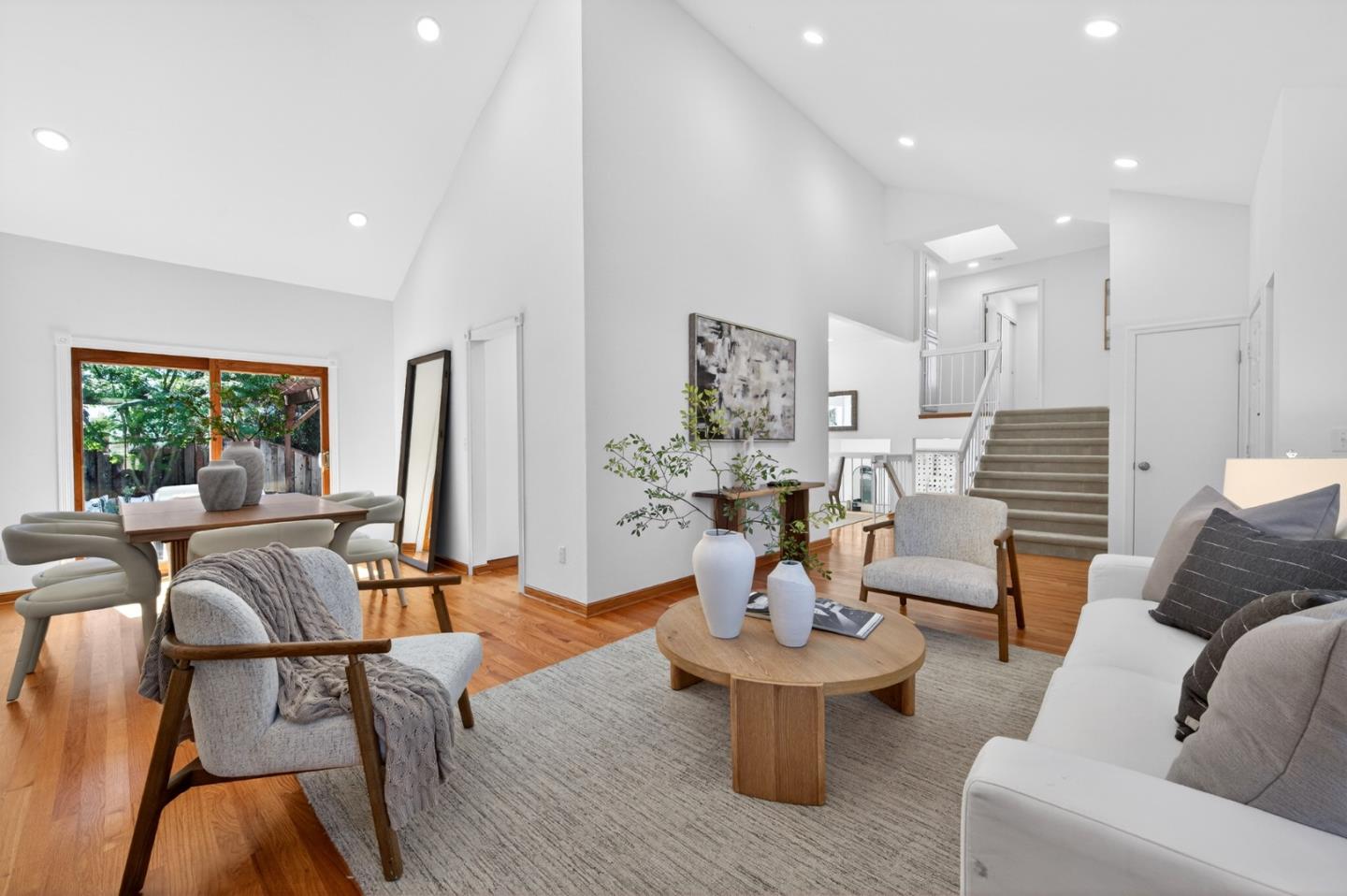 Detail Gallery Image 7 of 62 For 3220 Heritage Point Ct, San Jose,  CA 95148 - 5 Beds | 3 Baths