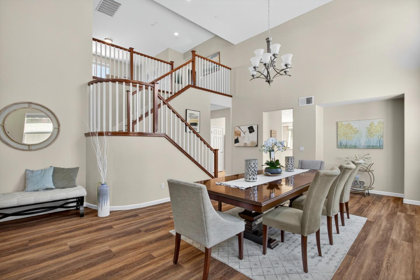 Detail Gallery Image 10 of 53 For 790 Monte Oro Ct, Manteca,  CA 95337 - 4 Beds | 4 Baths