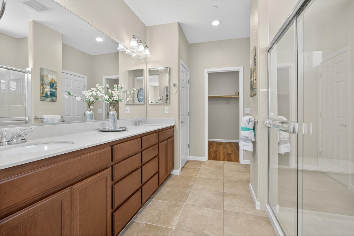 Detail Gallery Image 23 of 53 For 790 Monte Oro Ct, Manteca,  CA 95337 - 4 Beds | 4 Baths