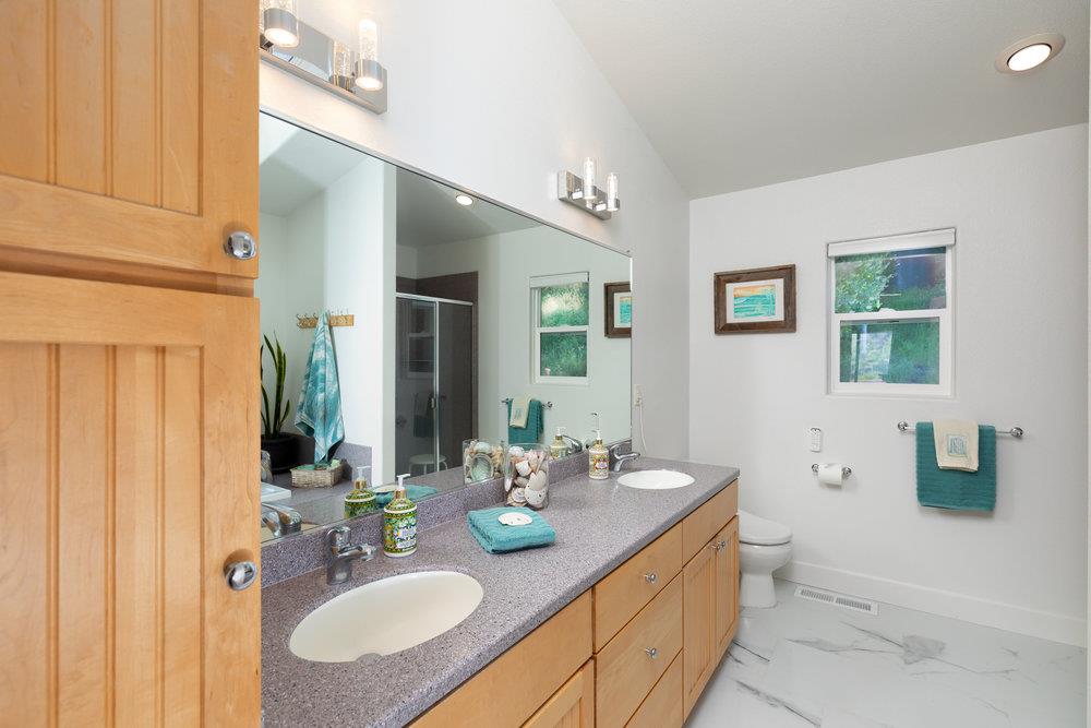 Detail Gallery Image 15 of 38 For 2889 Branciforte Dr, Santa Cruz,  CA 95065 - 4 Beds | 2/1 Baths