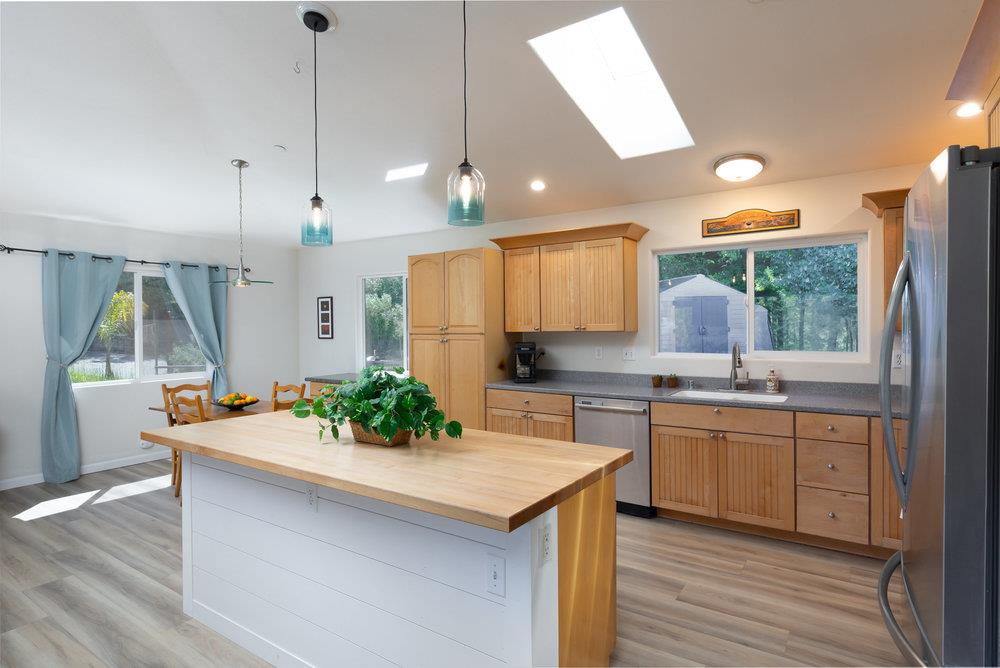 Detail Gallery Image 6 of 38 For 2889 Branciforte Dr, Santa Cruz,  CA 95065 - 4 Beds | 2/1 Baths