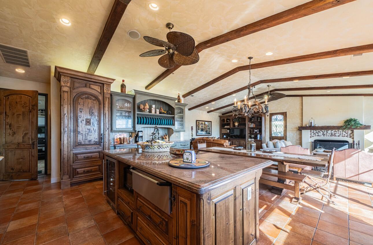 Detail Gallery Image 14 of 62 For 8730 Bluff Ct, Bradley_SLP,  CA 93426 - 5 Beds | 5/1 Baths