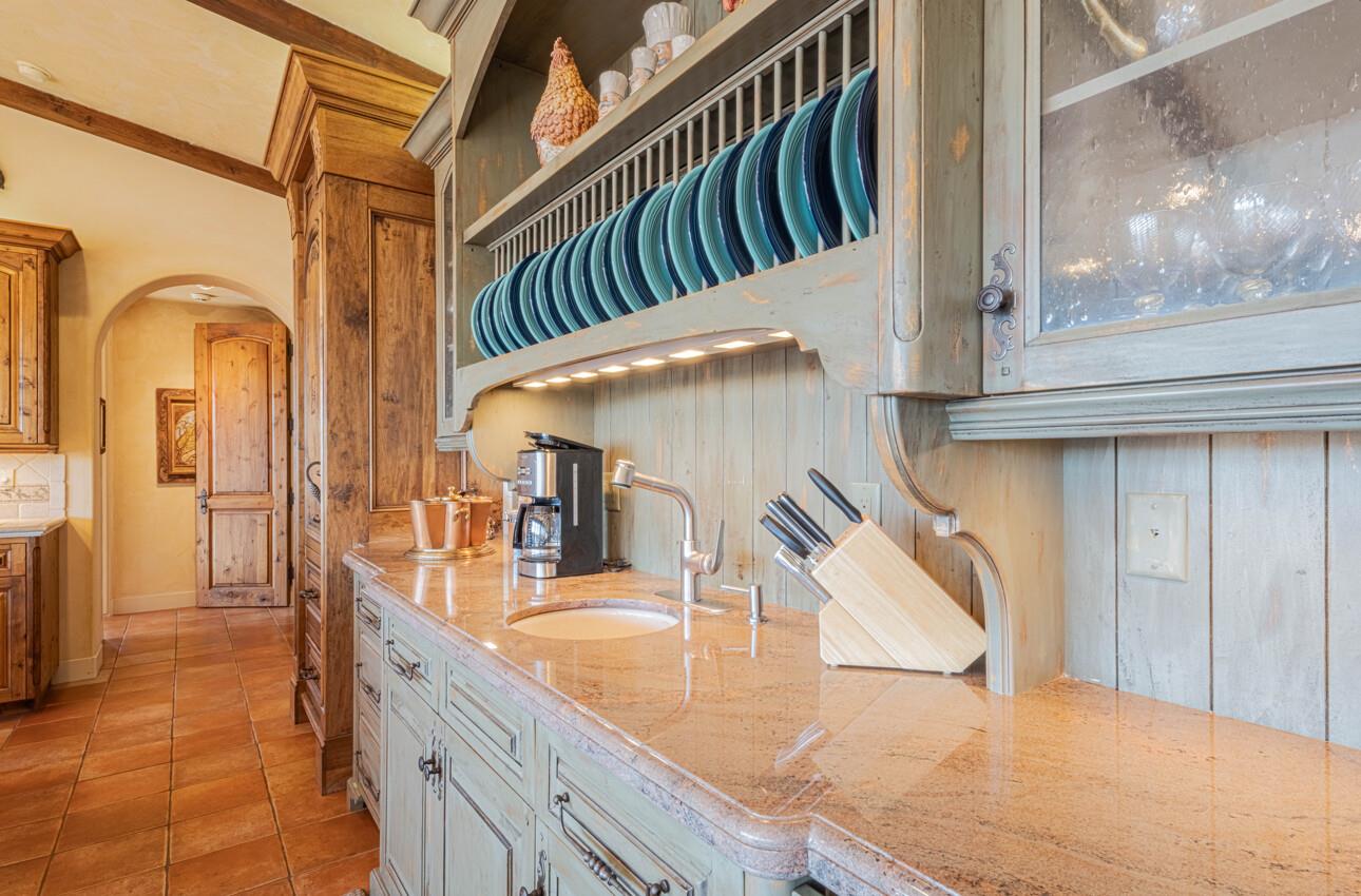 Detail Gallery Image 19 of 62 For 8730 Bluff Ct, Bradley_SLP,  CA 93426 - 5 Beds | 5/1 Baths