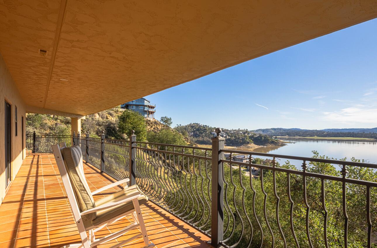 Detail Gallery Image 27 of 62 For 8730 Bluff Ct, Bradley_SLP,  CA 93426 - 5 Beds | 5/1 Baths