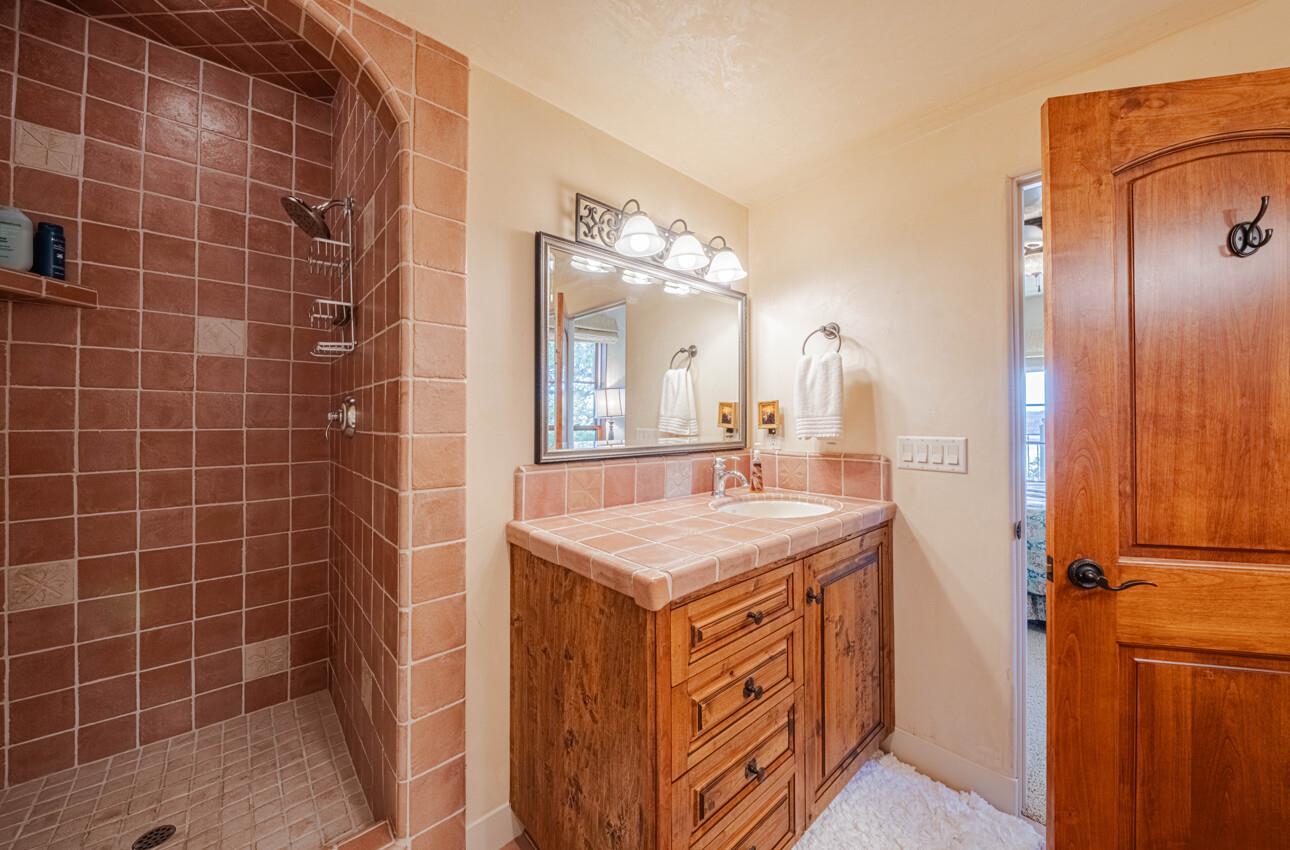 Detail Gallery Image 40 of 62 For 8730 Bluff Ct, Bradley_SLP,  CA 93426 - 5 Beds | 5/1 Baths