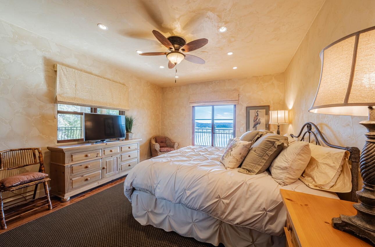 Detail Gallery Image 45 of 62 For 8730 Bluff Ct, Bradley_SLP,  CA 93426 - 5 Beds | 5/1 Baths