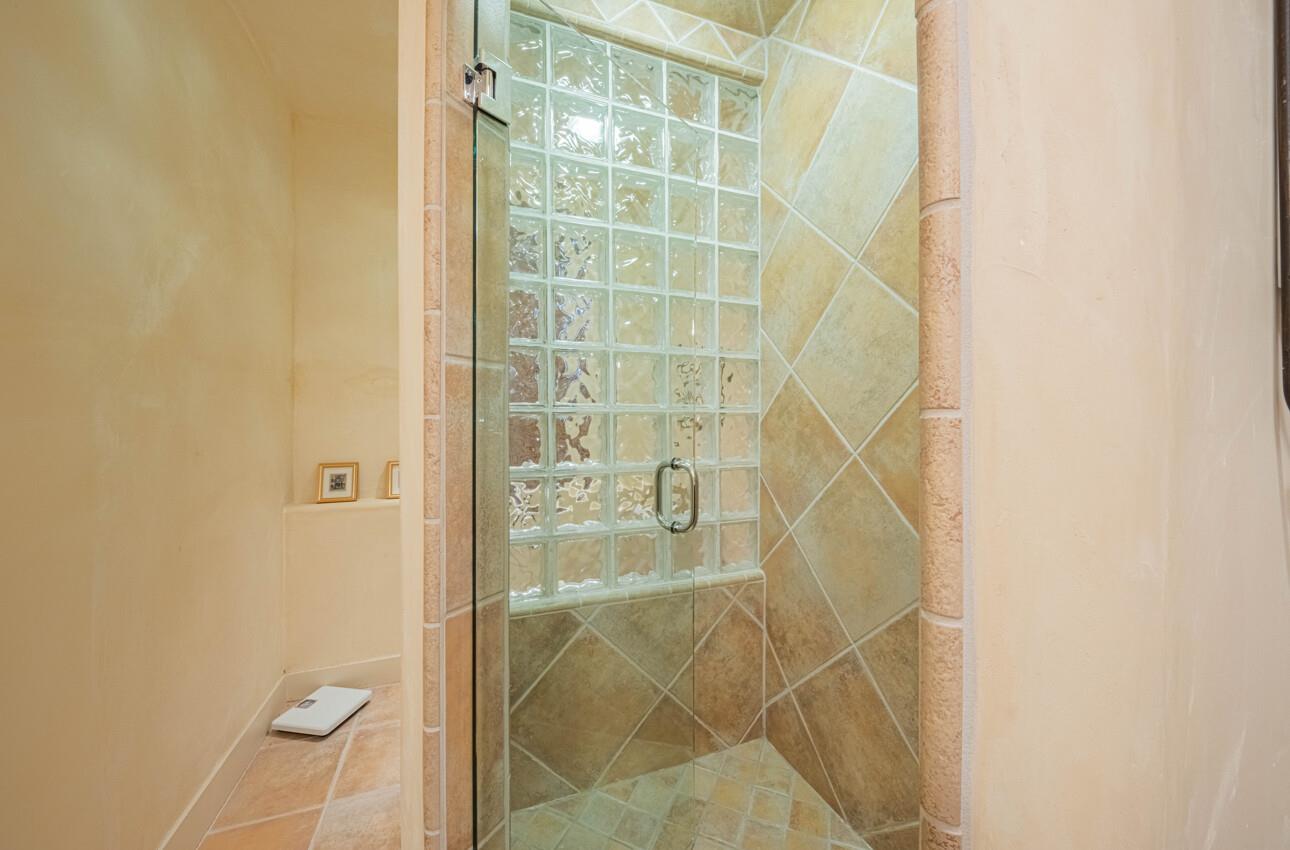 Detail Gallery Image 60 of 62 For 8730 Bluff Ct, Bradley_SLP,  CA 93426 - 5 Beds | 5/1 Baths