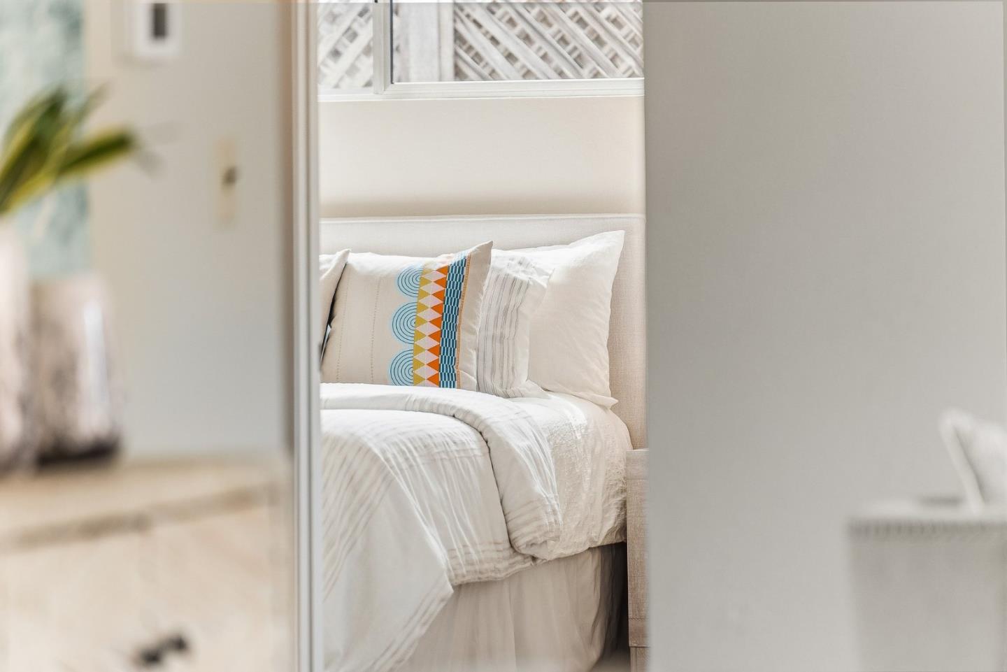 Detail Gallery Image 21 of 44 For 345 15th Ave, Santa Cruz,  CA 95062 - 3 Beds | 3 Baths