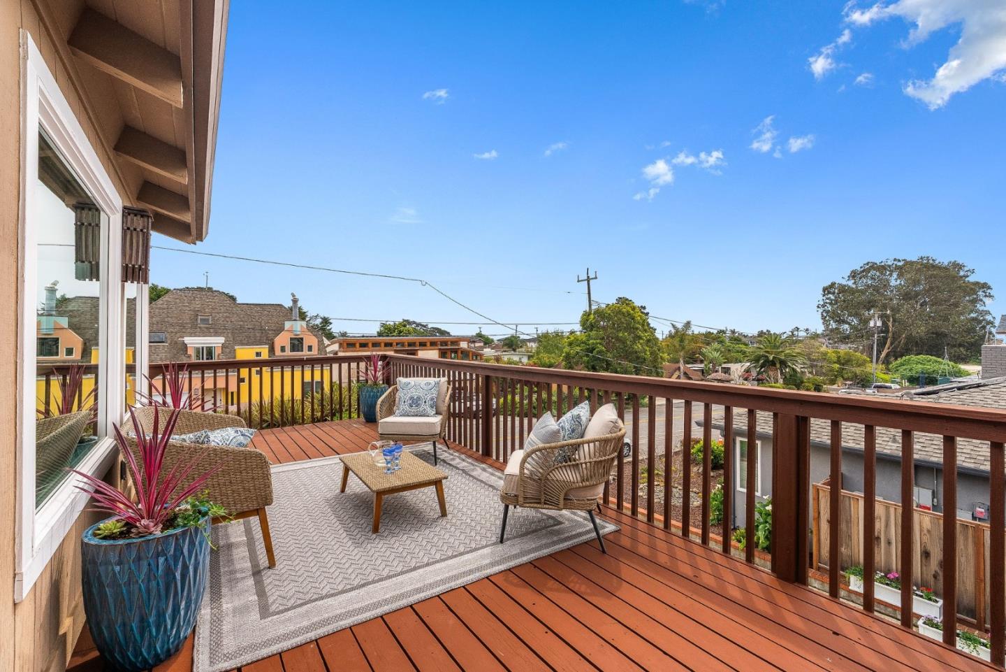 Detail Gallery Image 23 of 44 For 345 15th Ave, Santa Cruz,  CA 95062 - 3 Beds | 3 Baths