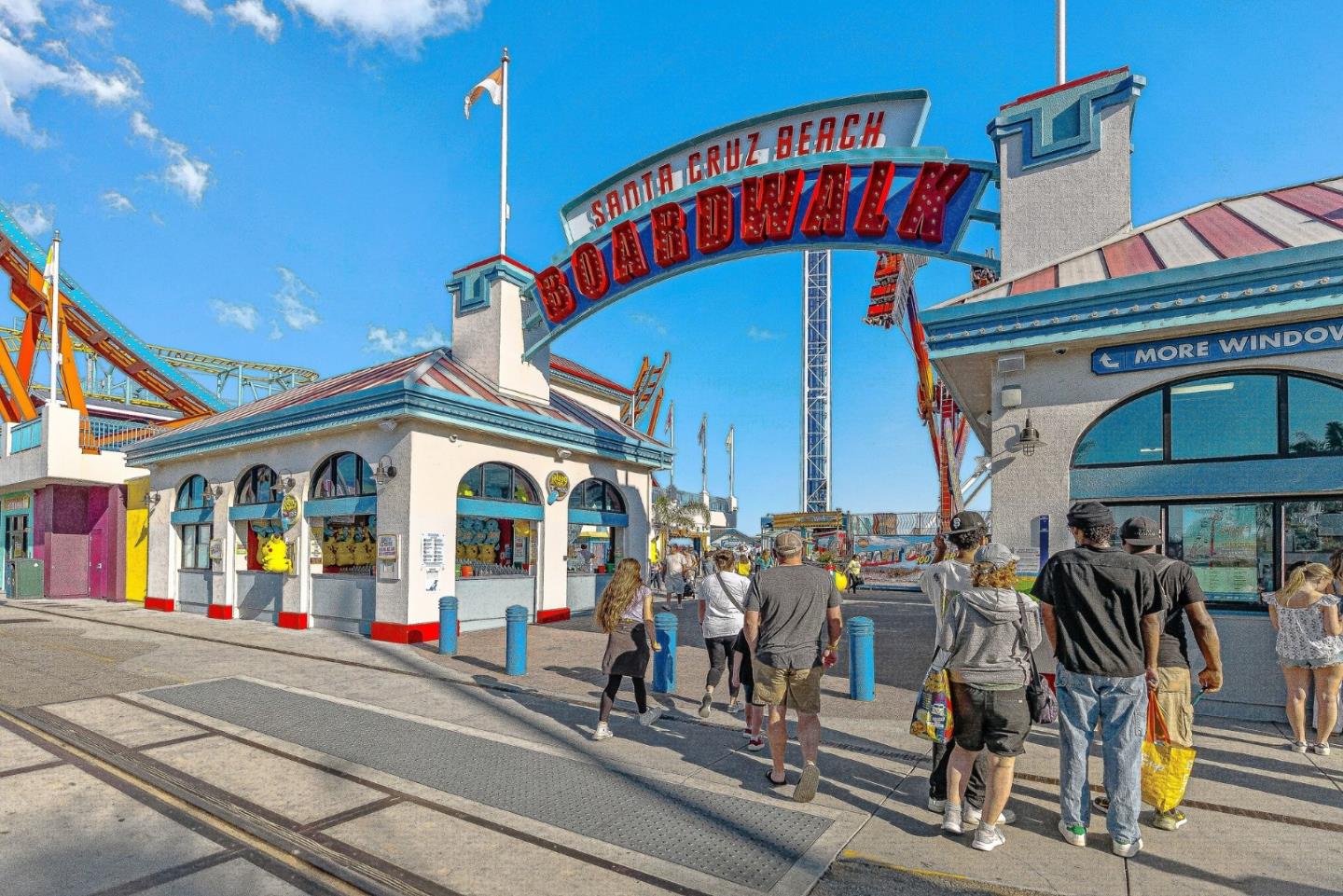 Detail Gallery Image 38 of 44 For 345 15th Ave, Santa Cruz,  CA 95062 - 3 Beds | 3 Baths